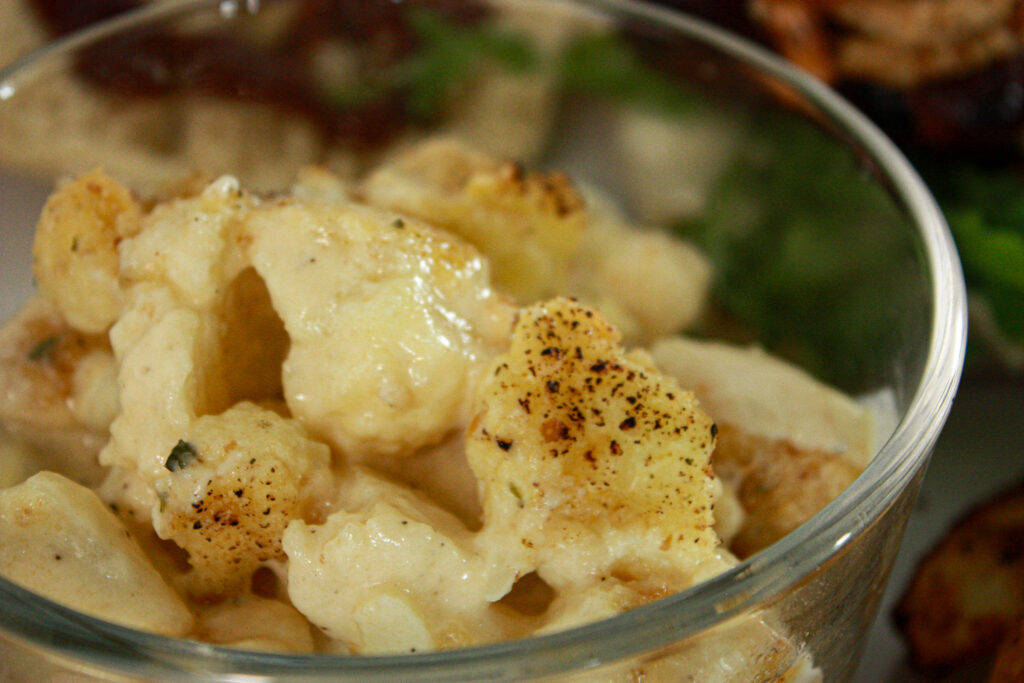 cauliflower mac and cheese