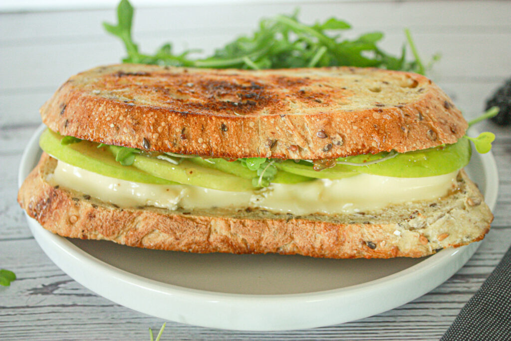 grilled brie and green apple