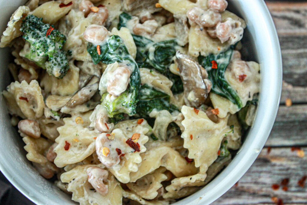 mushroom and veggie vegan alfredo