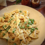 vegan alfredo with peas