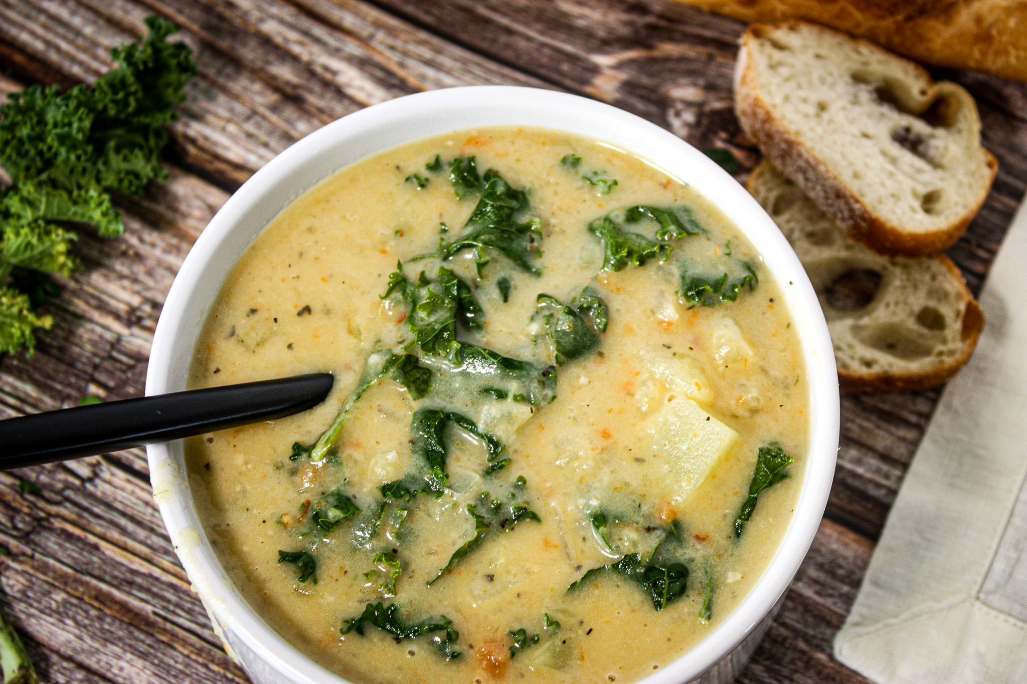 creamy vegan potato kale soup
